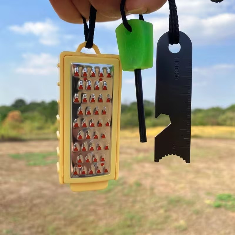 Tinder di emergenza portatile  - Magnesium Fire Starter recensione e prezzo